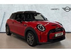 Red Used 2022 Mini Cooper S Level 3 Hatchback | £18,999 (Expensive)