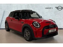 Red Used 2022 Mini Cooper S Level 3 Hatchback | £18,999 (Expensive)