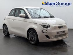 White Used 2022 Fiat 500e Icon Hatchback | £12,550 (Fair price)