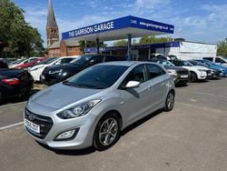 Silver Used 2015 Hyundai i30 SE Hatchback | £6,999 (Fair price)