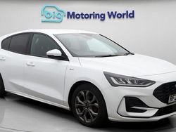 Used 2025 Ford Focus ST-Line Hatchback | £12,456 (Super price)