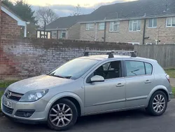 Silver Used 2006 Vauxhall Astra Design Edition Hatchback | £1,995