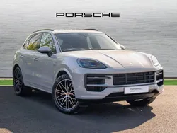Crayon New 2025 Porsche Cayenne SUV | £94,990