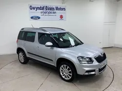 Silver Used 2015 Skoda Yeti SE SUV | £8,895 (Fair price)