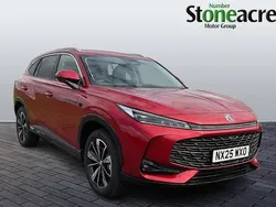 Red New 2025 MG HS SE SUV | £22,495 (Fair price)