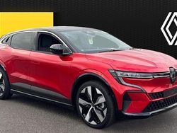 New 2025 Renault Mégane Komfort Hatchback | £25,995 (Super price)