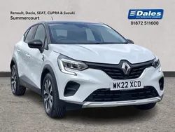 Arctic white/black Used 2022 Renault Captur LIMITED SUV | £14,000 (Fair price)