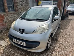Silver Used 2006 Peugeot 107 Hatchback | £2,295 (Fair price)