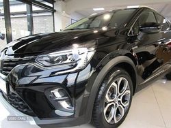 Black Used 2024 Renault Captur Techno SUV | £17,995