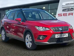 Desire red Used 2019 Seat Arona SE Technology SUV | £13,095 (Fair price)