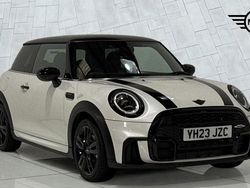 White Used 2023 Mini Cooper Hatch Hatchback | £22,597 (Fair price)