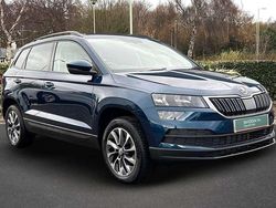 Petrol blue metallic Used 2021 Skoda Karoq SE Drive SUV | £17,200 (Fair price)