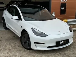 White Used 2021 Tesla Model 3 Standard Range Plus Sedan | £15,995 (Good price)