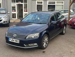 Blue Used 2014 VW Passat Executive Sedan | £2,995 (Fair price)