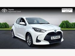 White Used 2023 Toyota Yaris Hybrid Hatchback | £18,000 (Fair price)