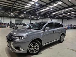 Grey Used 2020 Mitsubishi Outlander P-HEV Estate | £17,880 (Fair price)