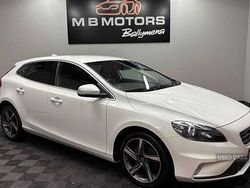 White Used 2015 Volvo V40 R-Design Estate | £8,995 (Fair price)