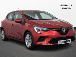 Flame red Used 2021 Renault Clio V Play Hatchback | £10,100 (Super price)