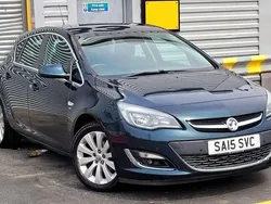 Green Used 2015 Vauxhall Astra Elite Hatchback | £4,699 (Fair price)