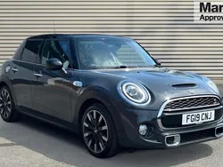 Grey Used 2019 Mini Cooper S Exclusive Hatchback | £16,768 (Fair price)