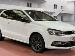 White Used 2015 VW Polo Design Hatchback | £6,495 (Fair price)