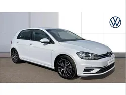 Silver Used 2018 VW Golf VII SE Hatchback | £11,999 (Fair price)