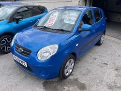 Blue Used 2009 Kia Picanto 2 Hatchback | £1,995 (Fair price)
