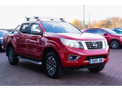 Red Used 2019 Nissan Navara Tekna Pickup | £18,295 (Fair price)