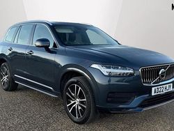 Metallic denim blue Used 2022 Volvo XC90 Momentum SUV | £31,339 (Fair price)