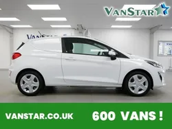 White Used 2020 Ford Fiesta Hatchback | £10,189 (Fair price)