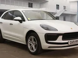 White Used 2021 Porsche Macan SUV | £44,990 (Expensive)