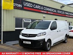 White Used 2021 Vauxhall Vivaro S Van | £13,000 (Fair price)