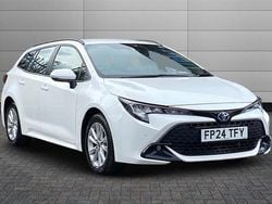 White Used 2024 Toyota Corolla | £23,250 (Fair price)