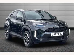 Black Used 2022 Toyota Yaris Cross Design SUV | £21,795 (Fair price)