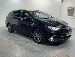 Grey Used 2017 Toyota Auris Estate | £8,995 (Fair price)