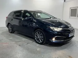 Grey Used 2017 Toyota Auris Estate | £8,995 (Fair price)