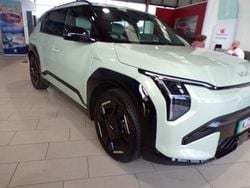 Used 2025 Kia EV3 2 SUV | £32,999 (Good price)