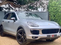 Silver Used 2017 Porsche Cayenne SUV | £24,390 (Fair price)
