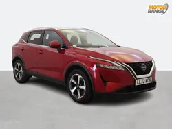 Red Used 2022 Nissan Qashqai N-Connecta SUV | £15,895 (Fair price)