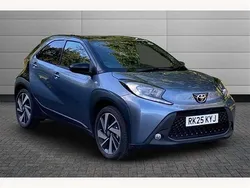Persian salt with black New 2025 Toyota Aygo Hatchback | £16,250 (Good price)