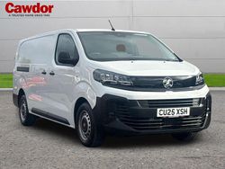 White Used 2024 Vauxhall Vivaro S Van | £22,995 (Fair price)