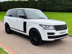 White Used 2015 Land Rover Range Rover Vogue SE SUV | £18,750 (A bit pricey)