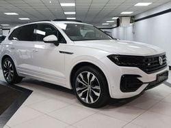 White Used 2019 VW Touareg R-line SUV | £37,949 (Expensive)