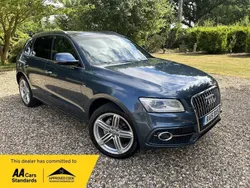 Blue Used 2015 Audi Q5 S-line plus SUV | £14,995 (Fair price)