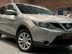 Silver Used 2014 Nissan Qashqai Acenta Premium SUV | £6,574 (Fair price)