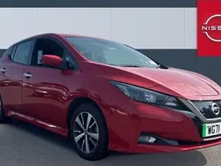 Red Used 2021 Nissan Leaf Acenta Hatchback | £9,654 (Super price)