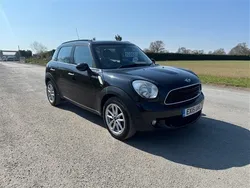 Black Used 2015 Mini Cooper D Countryman Business SUV | £10,495 (Fair price)