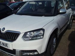 White Used 2015 Skoda Yeti GreenLine SUV | £6,995 (Fair price)