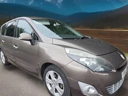 Bronze Used 2011 Renault Grand Scénic III Dynamique MPV | £1,690 (Fair price)