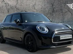 Black Used 2021 Mini Cooper Exclusive Hatchback | £19,210 (A bit pricey)